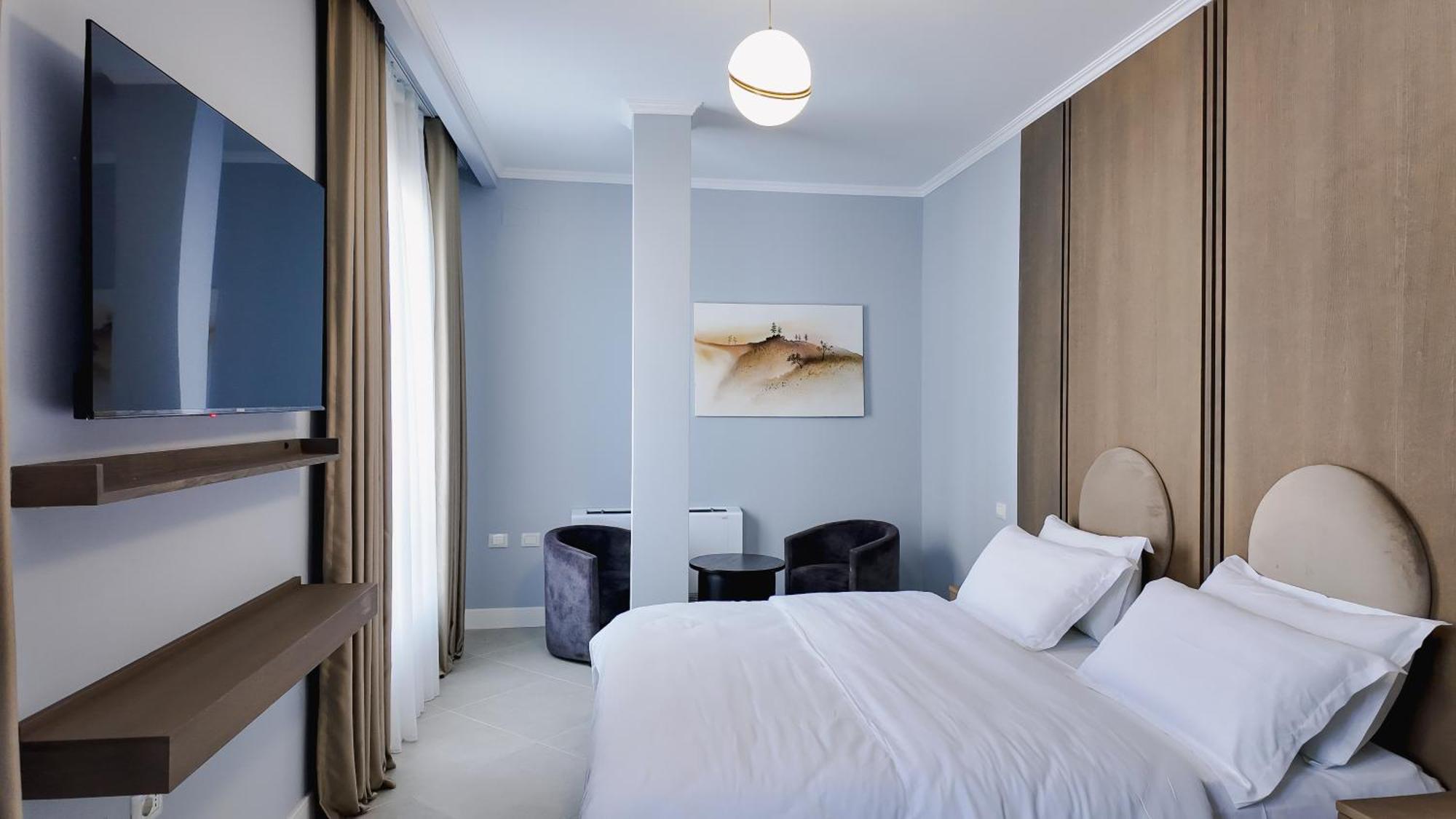Oxygen Boutique Hotel 4*